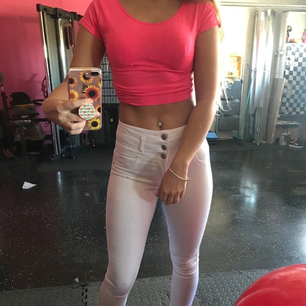 Hot pink crop top💓